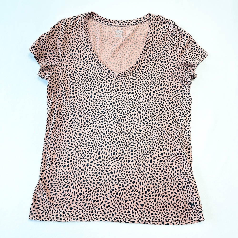 Victoria’s Secret Pink Women’s Mauve Leopard Spot Neck T Shirt Size Large